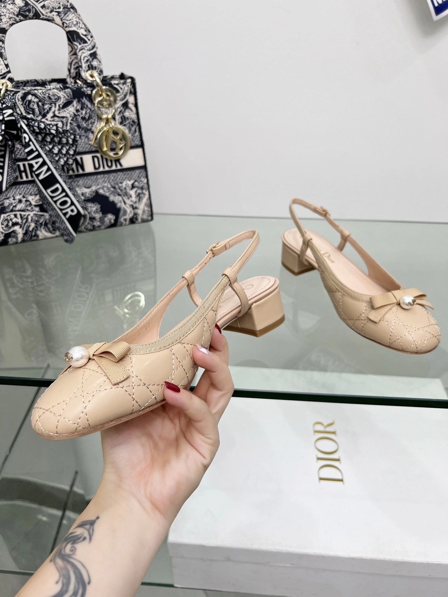 TH-- 4ior KDB968CQC_S21U Dior Ballet Heel height：3.5cm item:ET-X000H2118